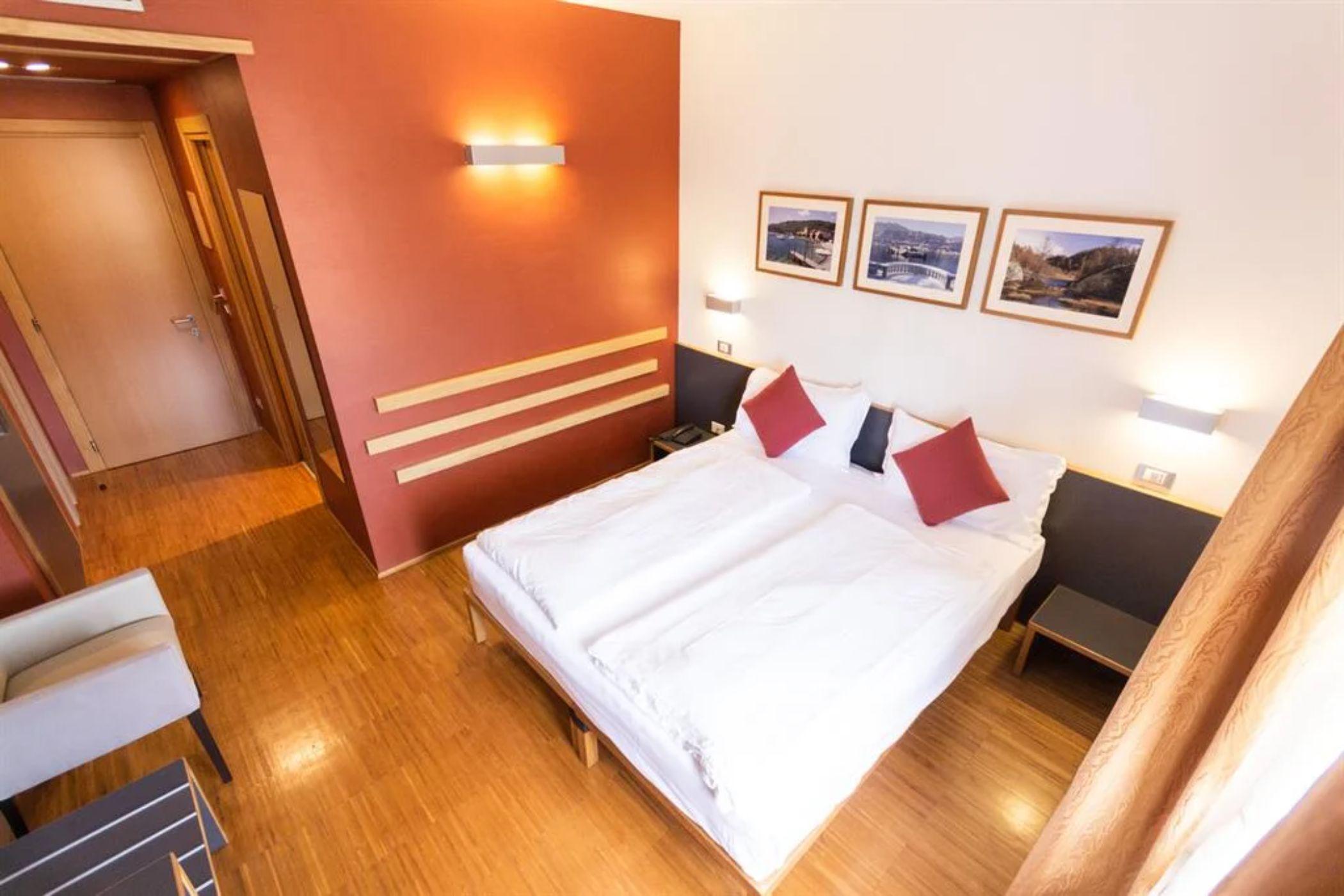 Hotel Cortese Armeno المظهر الخارجي الصورة