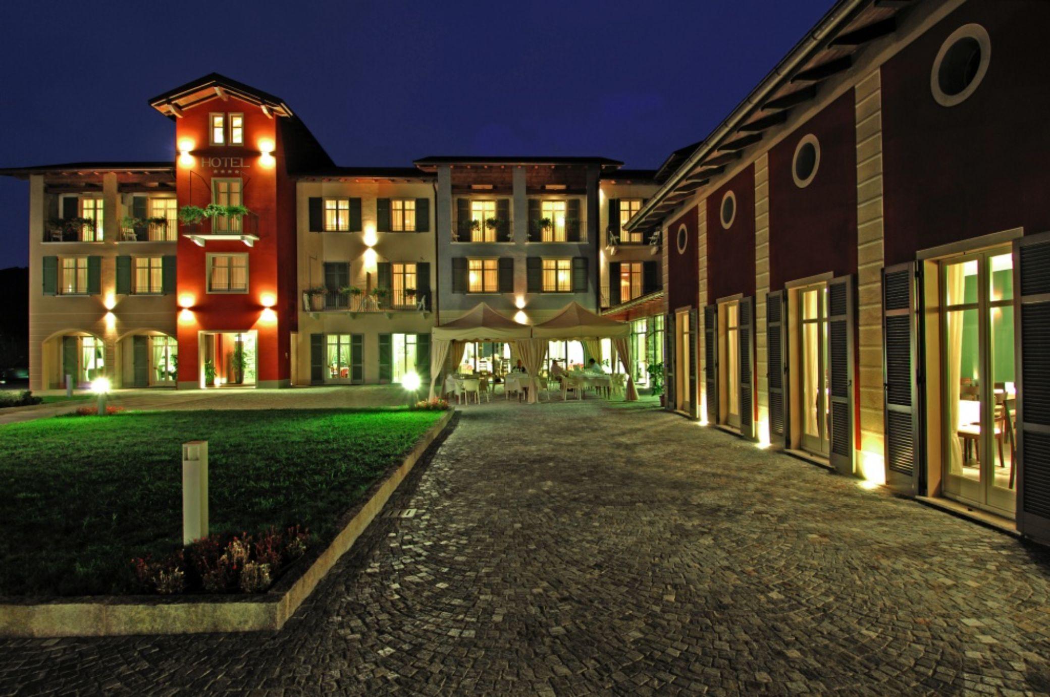 Hotel Cortese Armeno المظهر الخارجي الصورة