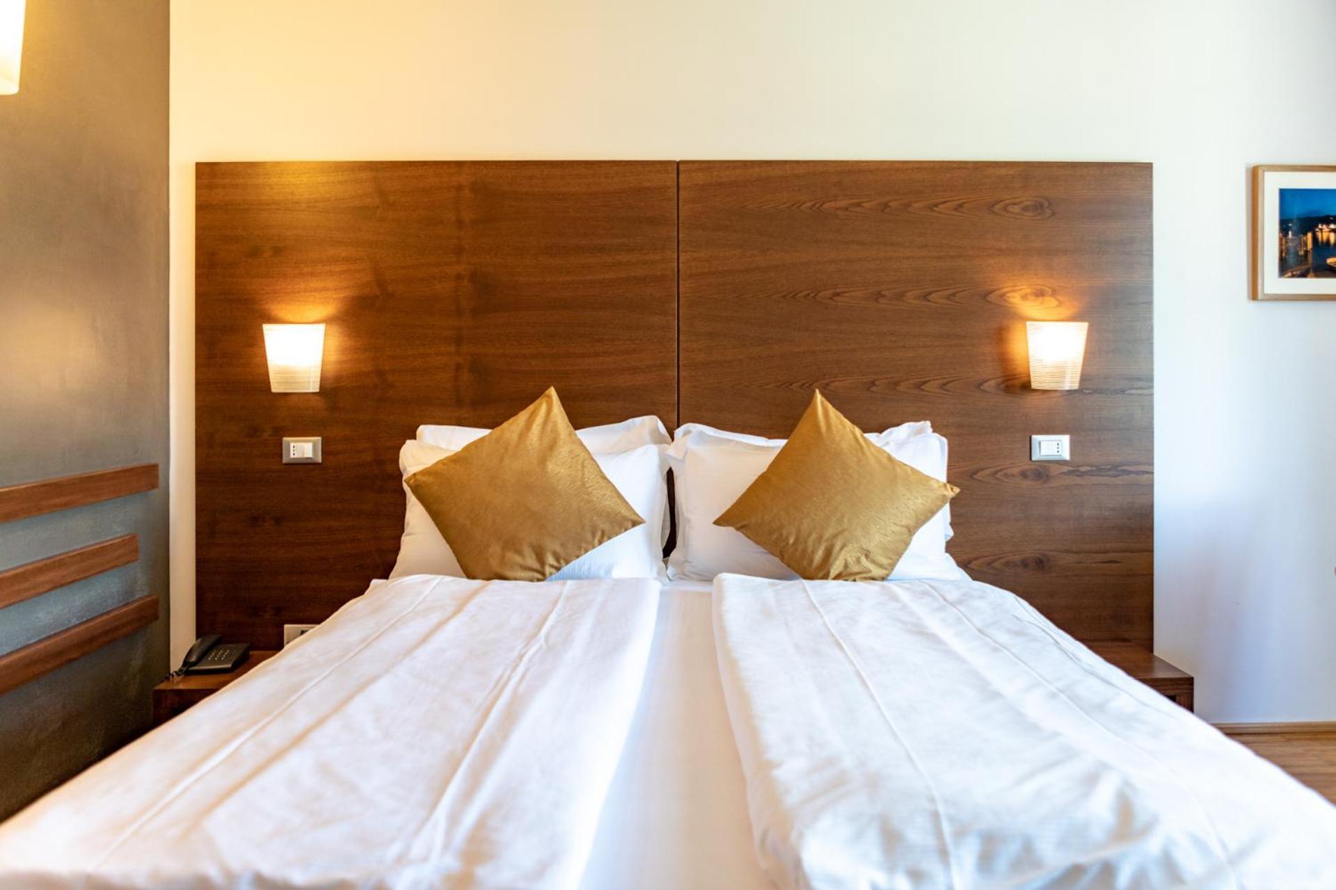 Hotel Cortese Armeno المظهر الخارجي الصورة