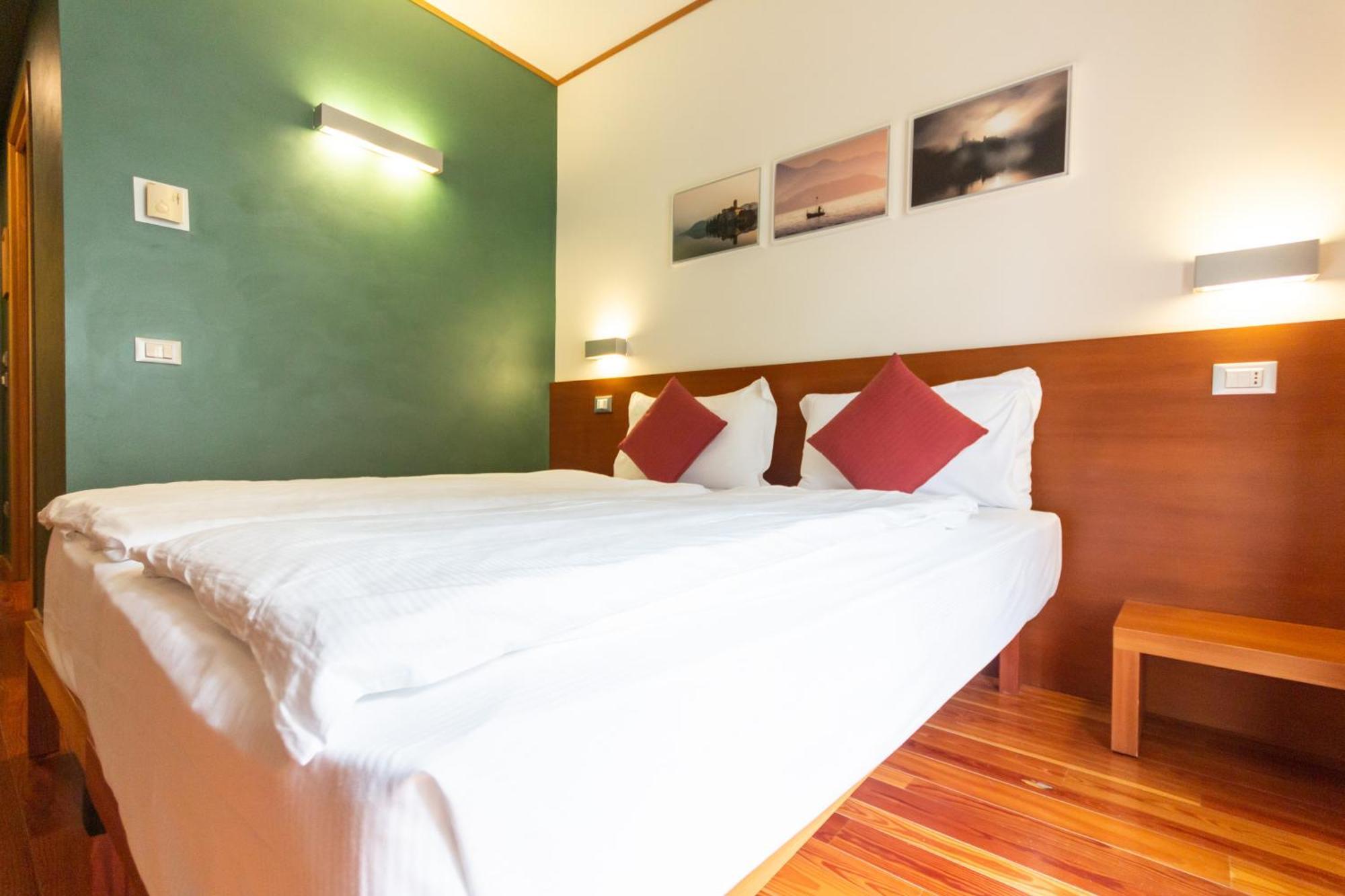 Hotel Cortese Armeno المظهر الخارجي الصورة