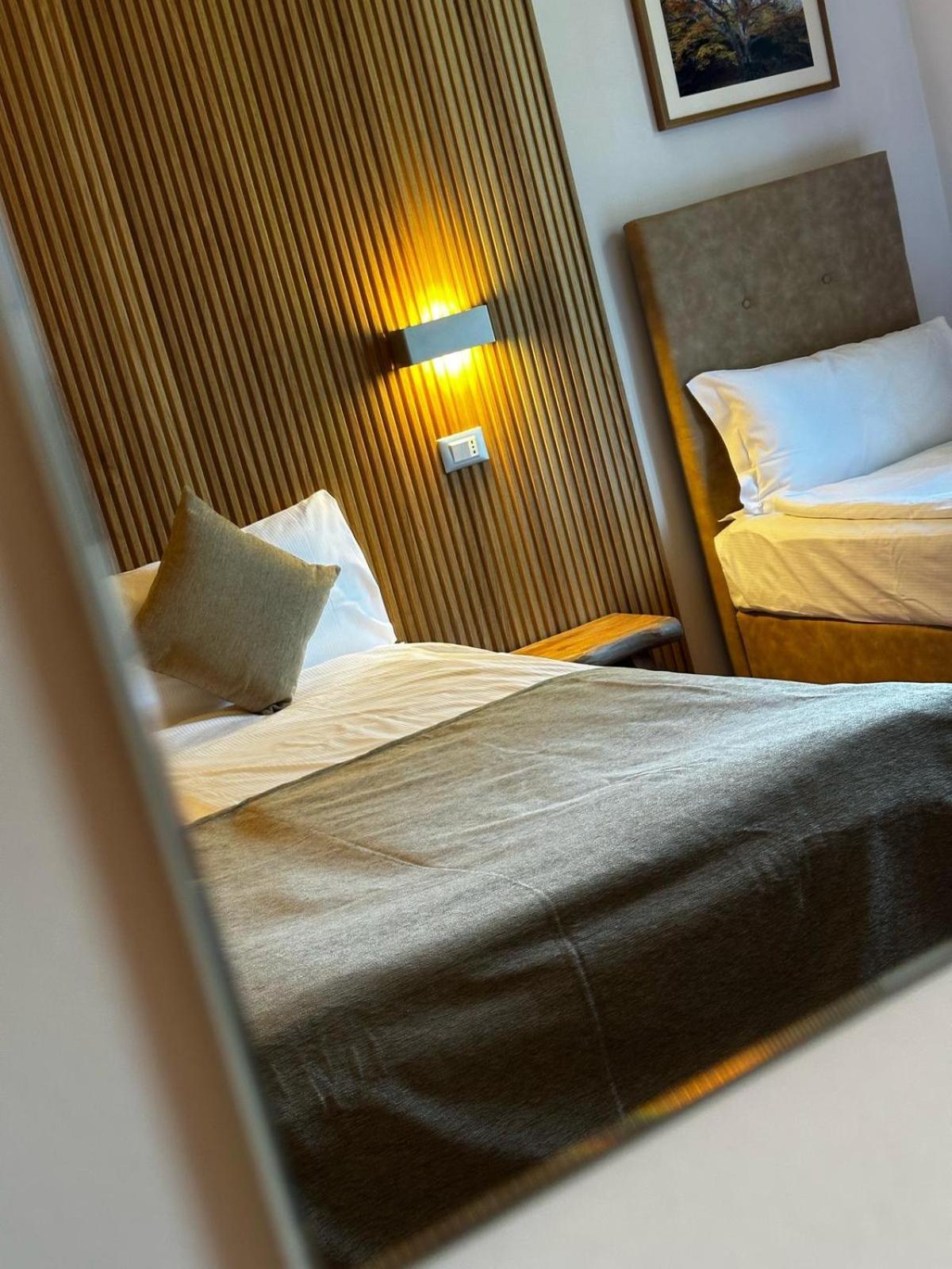 Hotel Cortese Armeno المظهر الخارجي الصورة